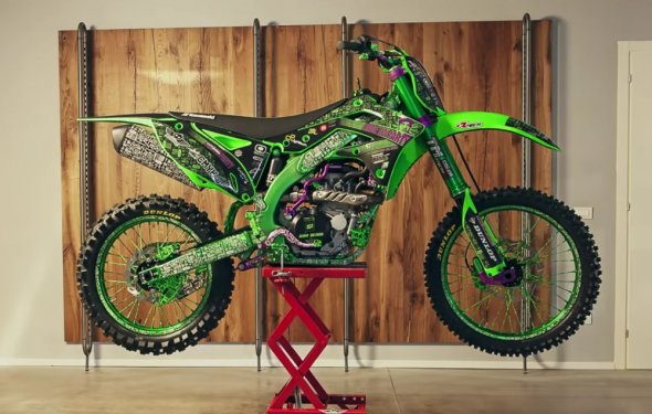 Кроссбайк Kawasaki KX450F